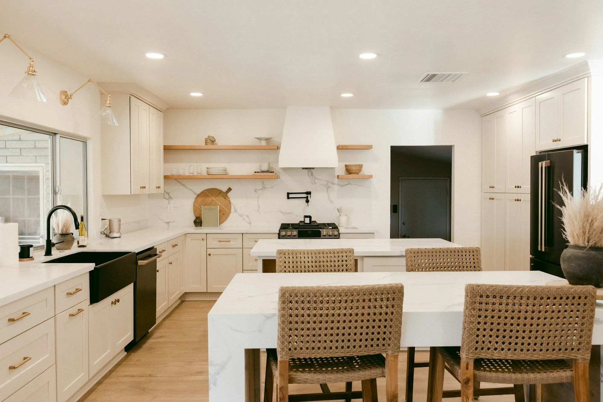 Bright kitchen with pendant lights over the island